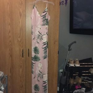 Selling this dress For $25-$30